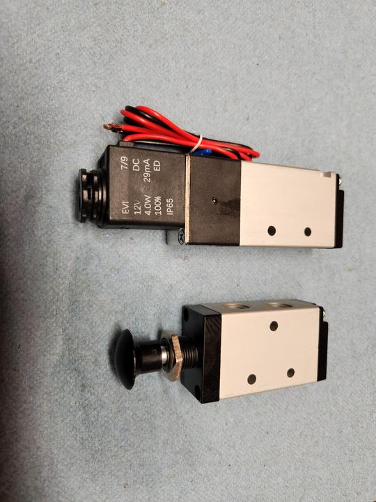 Switch Electric (TOP)   Manual (Bottom)